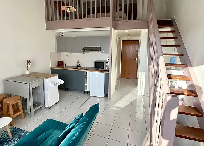 Avec Mezzanine Apartman *
